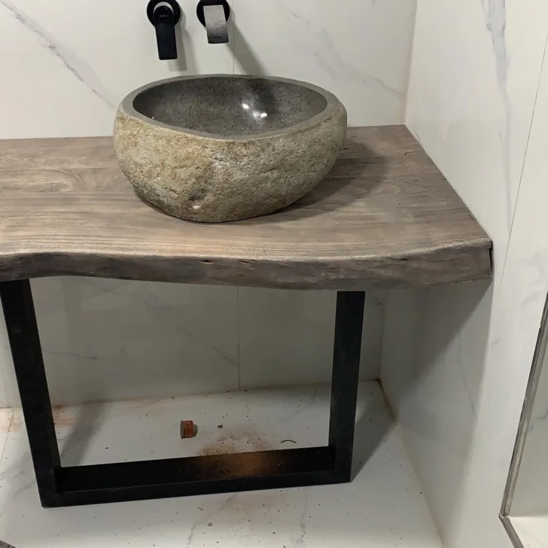 0fb73690-a2a6-4652-9c79-2f136cca22bb