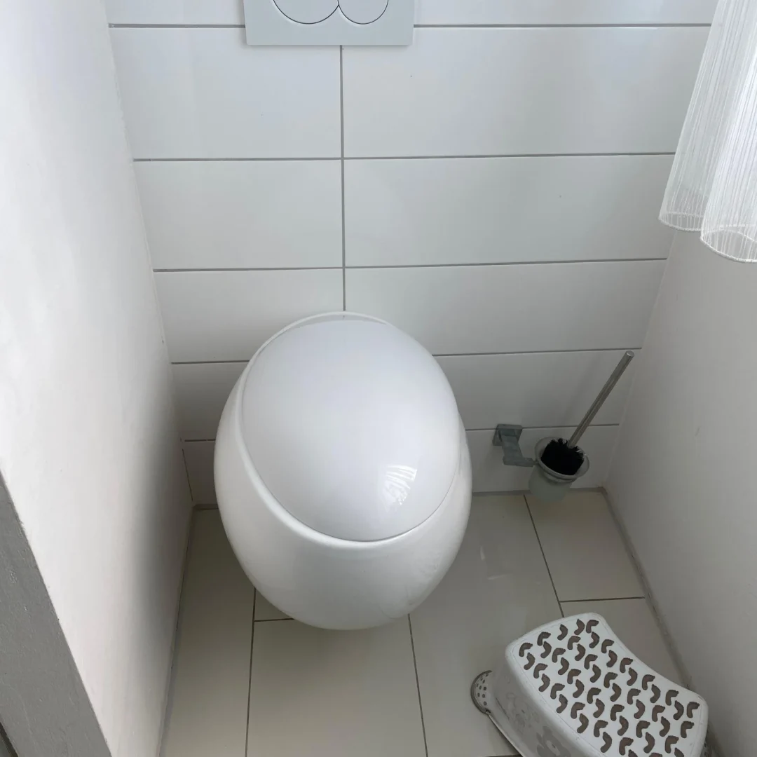 5bad8a04-3dee-4d16-aaae-5569e5e4768c